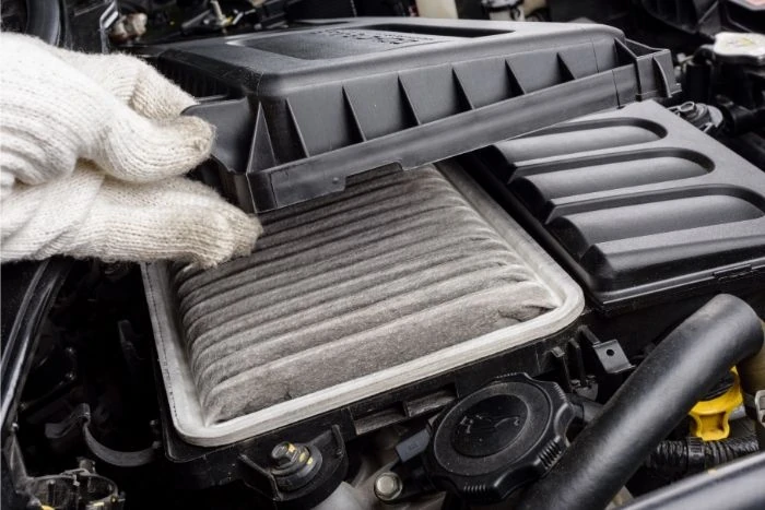 Hava filtresinin kirli olması motorun çalışmasını nasıl etkiler?