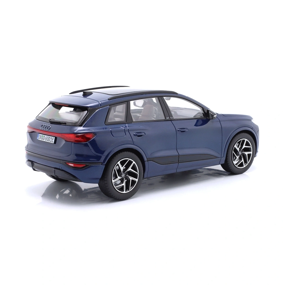 Audi Sport Q6 E-Tron Ascari Mavisi 1:43 Diecast - Model Araba