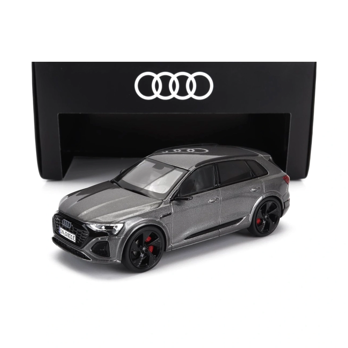 Audi Sport Q8 E-Tron Kronos Grisi 1:43 Diecast - Model Araba