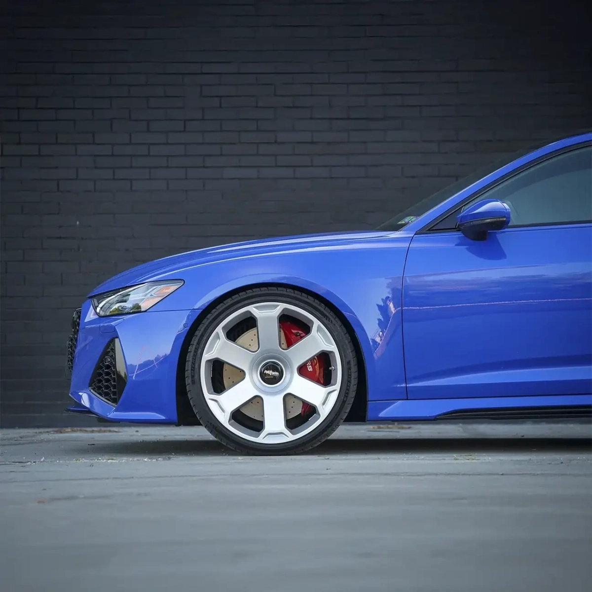 Rotiform AVS Brushed Silver 10,5x22 5x112 ET10 CB:66.56 Takım Jant