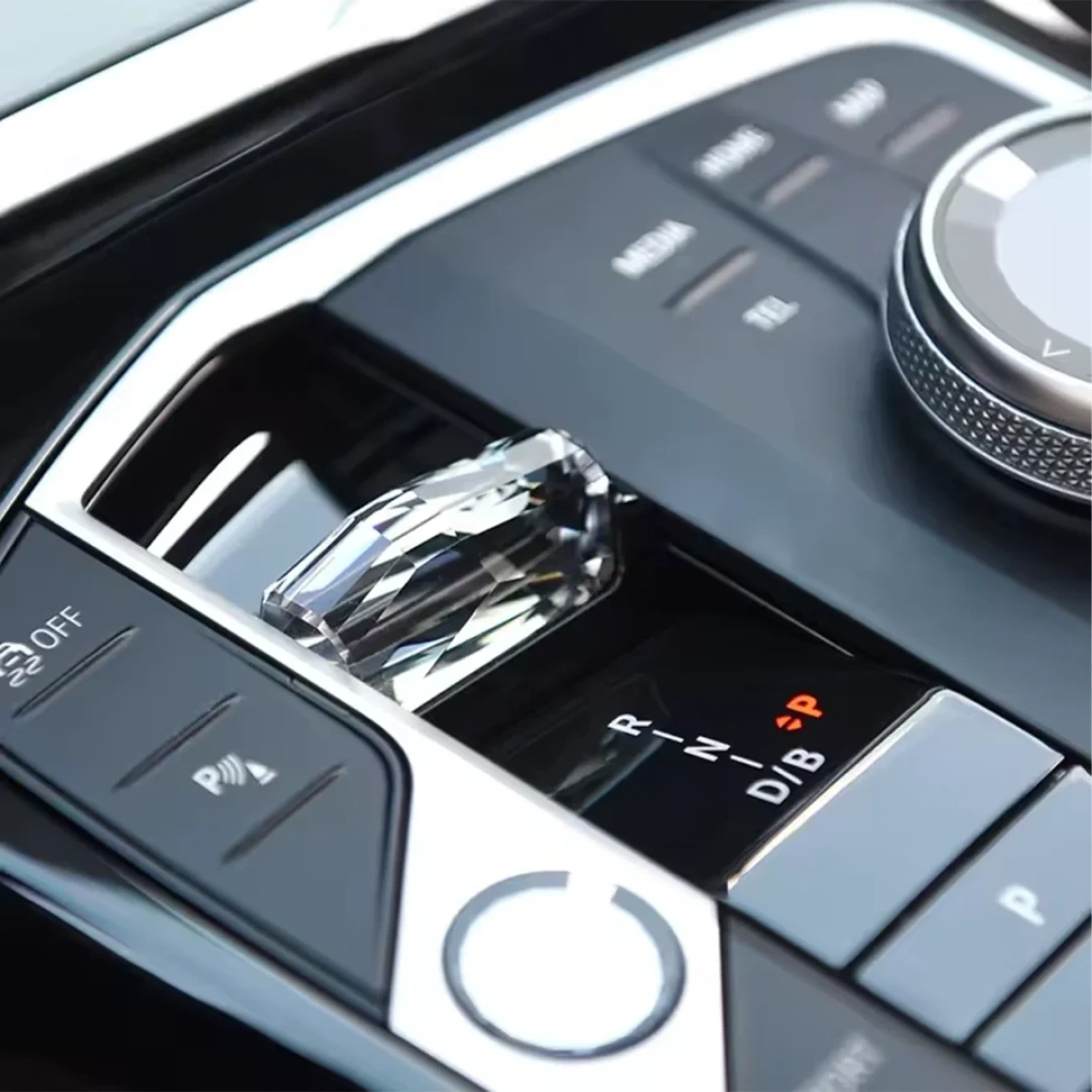 XPlagin Bmw 3-4, i3-i4 Serisi LCI Kasa Uyumlu Kristal Vi̇tes Topuzu