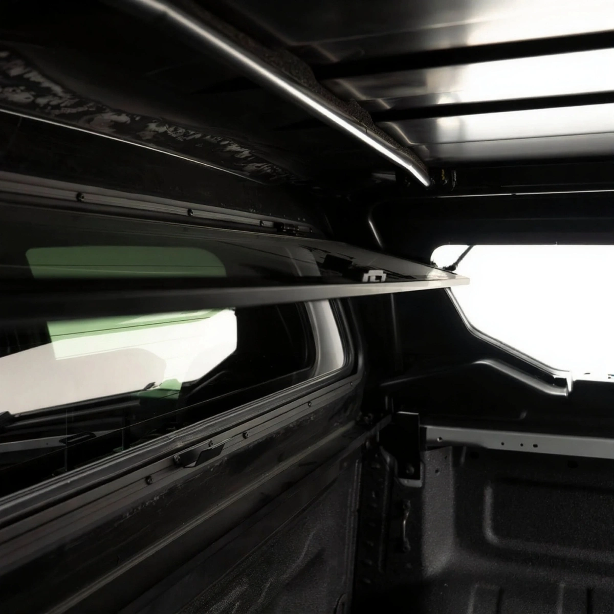 Maxliner Venture Canopy Ford Ranger 2023+ Camlı Hardtop - Premium Kasa Kapağı