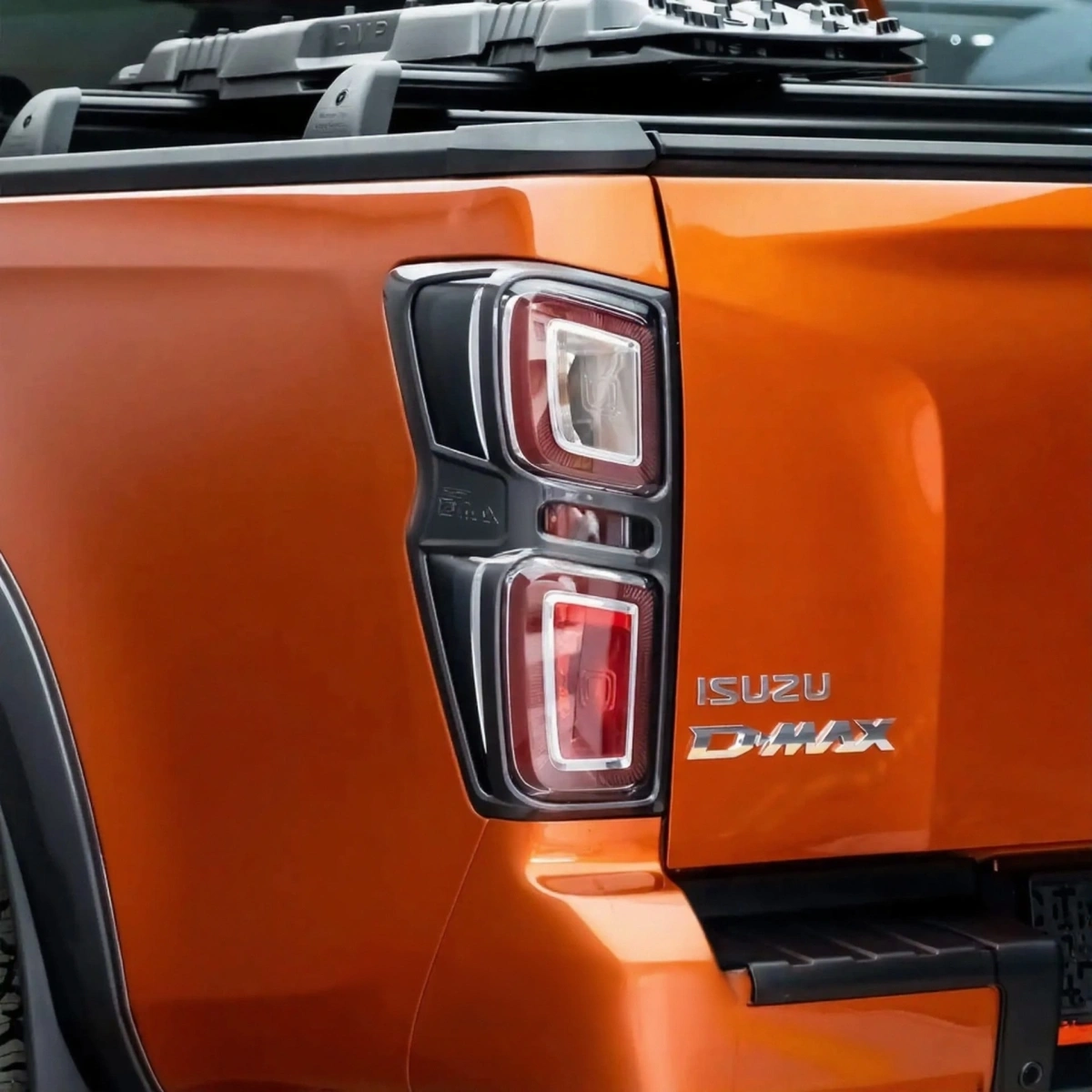 Monde Stop Çerçevesi - Arka Stop Lambası Koruma Aksesuarı Isuzu D-Max