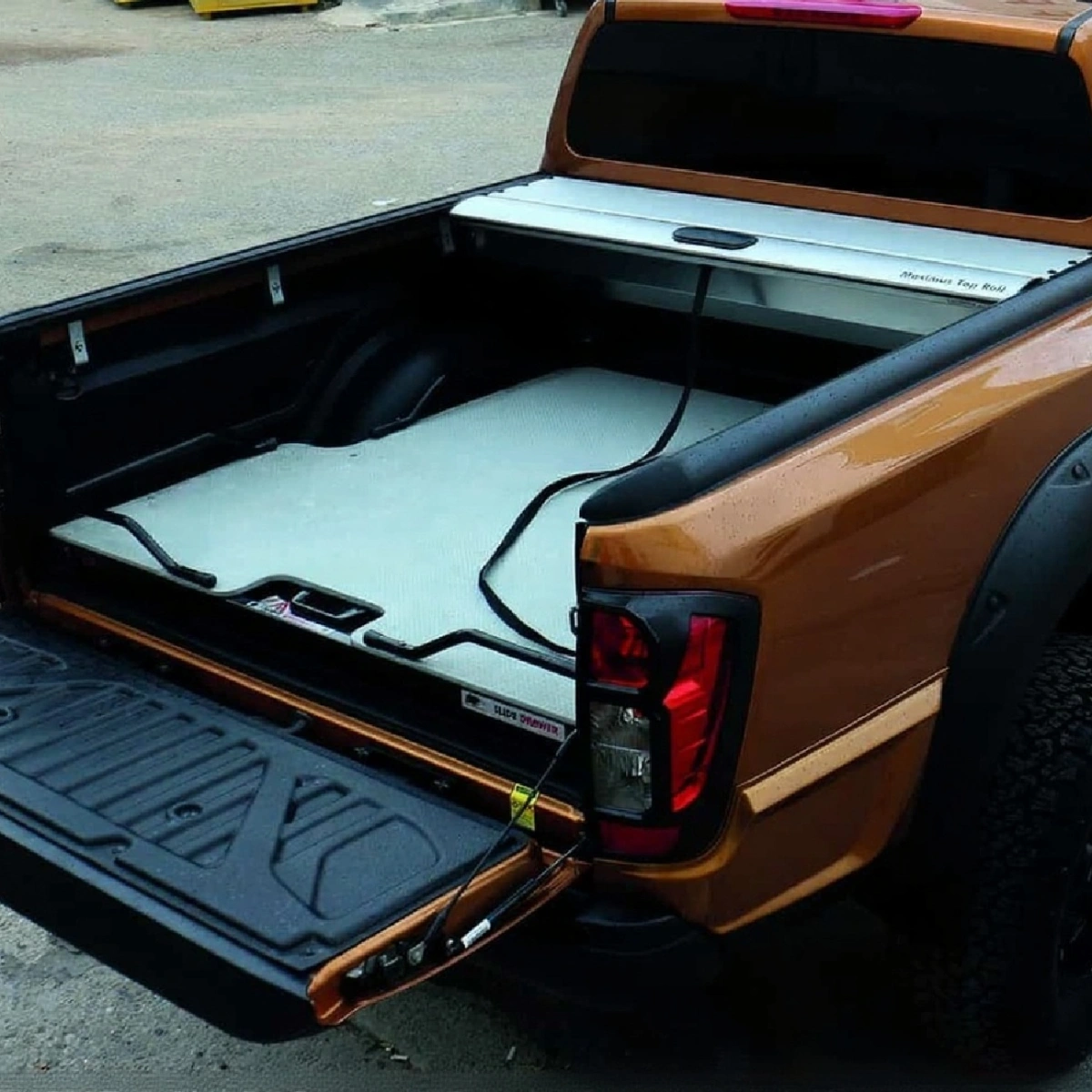 Maximus Top Roller Nissan NP300 Navara Sürgülü Kasa Kapağı - Tonneau Cover