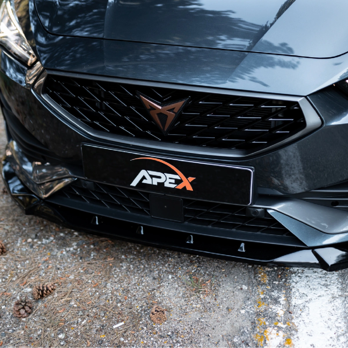 Apex Aero Design - Cupra Leon Mk1 (2020-2024) - Ön Lip - Front Splitter