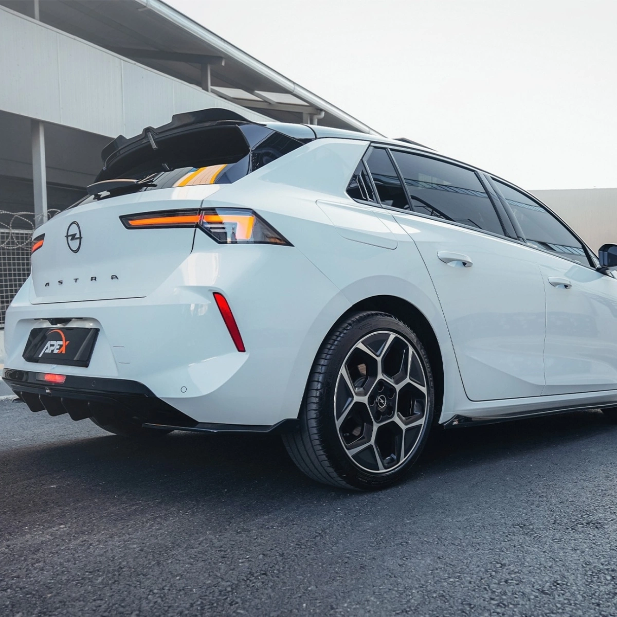 Apex Aero Design - Opel Astra L (2020+) - Arka Yan Splitter - Rear Side Splitter
