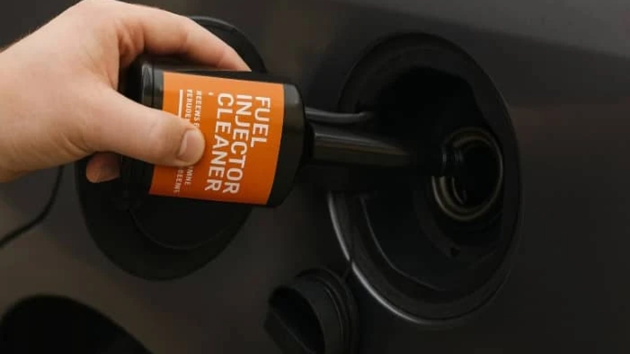 Enjektör Temizleyici Nasıl Kullanılır?