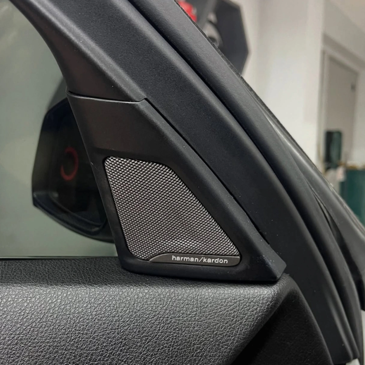 Bmw F10-F11 LCI Kapı Hoparlörü Harman Kardon Sol - 51337380659