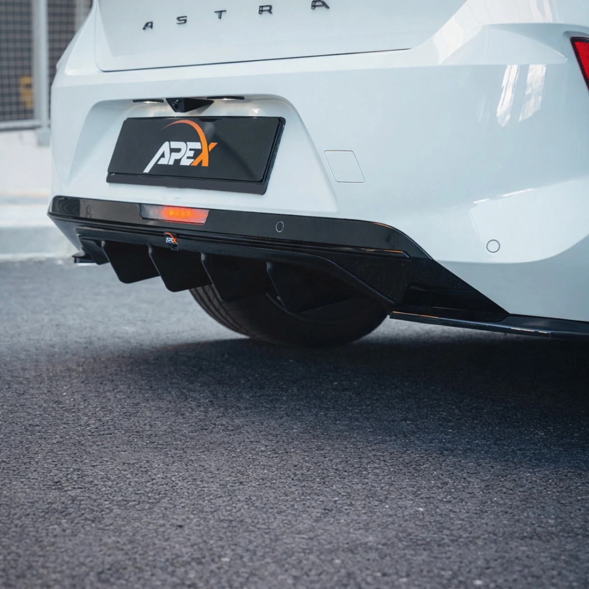 Apex Aero Design - Opel Astra L (2020+) - Difüzör - Rear Valance