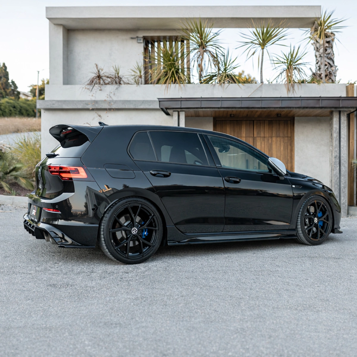 Apex Aero Design - Volkswagen Golf MK8 R (2020-2024) - Marşpiyel Seti 2 Parça - Side Skirts