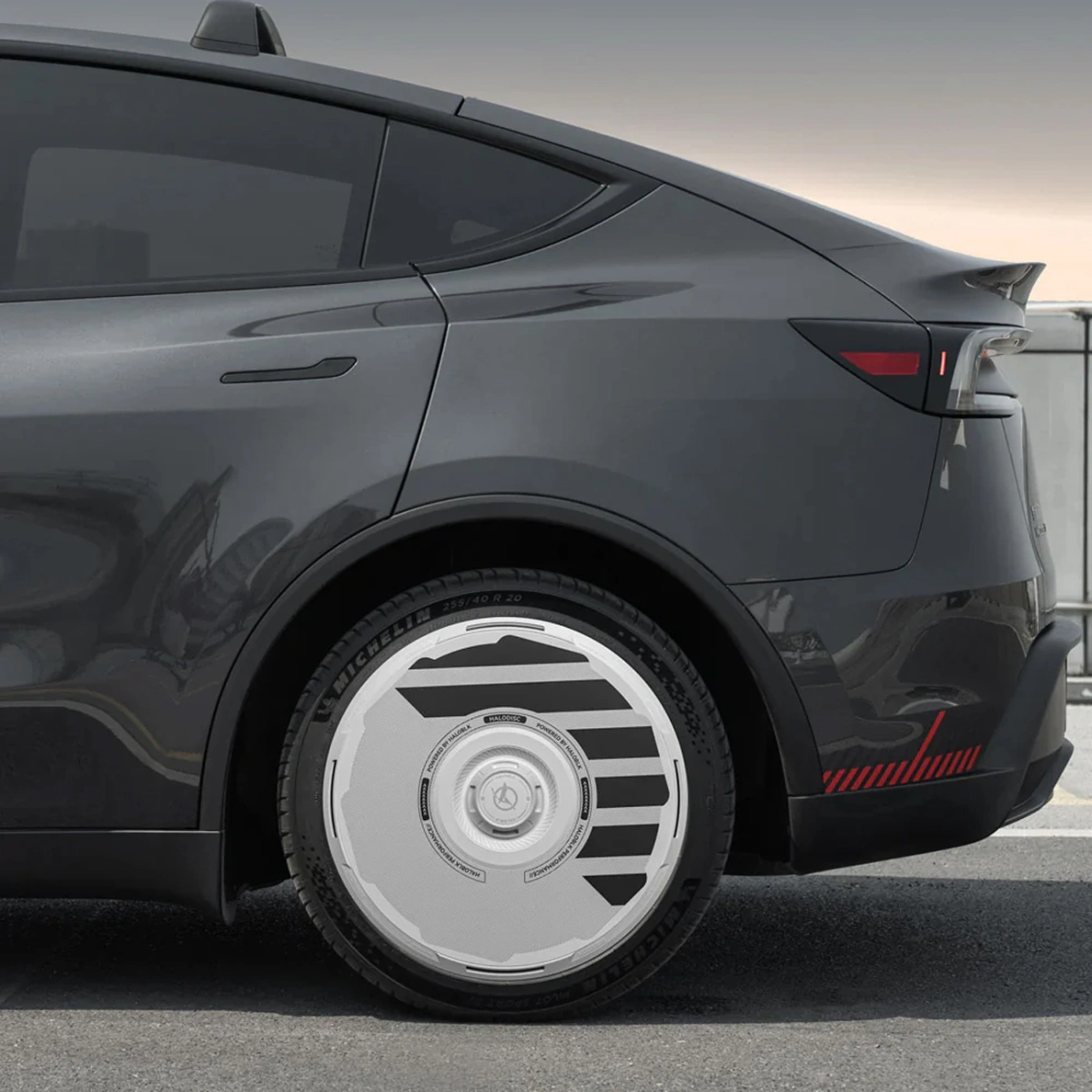 HALOBLK HALODISC 2 H-INDUSTRY - Tesla Model Y -19 inç Aerodinamik Beyaz Jant Kapağı - 4 Adet