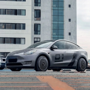HALOBLK HALODISC 2 CyberTrack - Tesla Model Y - 19 inç Aerodinamik Siyah Jant Kapağı - 4 Adet