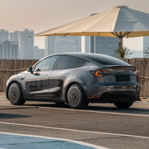 HALOBLK HALODISC 2 CyberTrack - Tesla Model Y - 19 inç Aerodinamik Siyah Jant Kapağı - 4 Adet