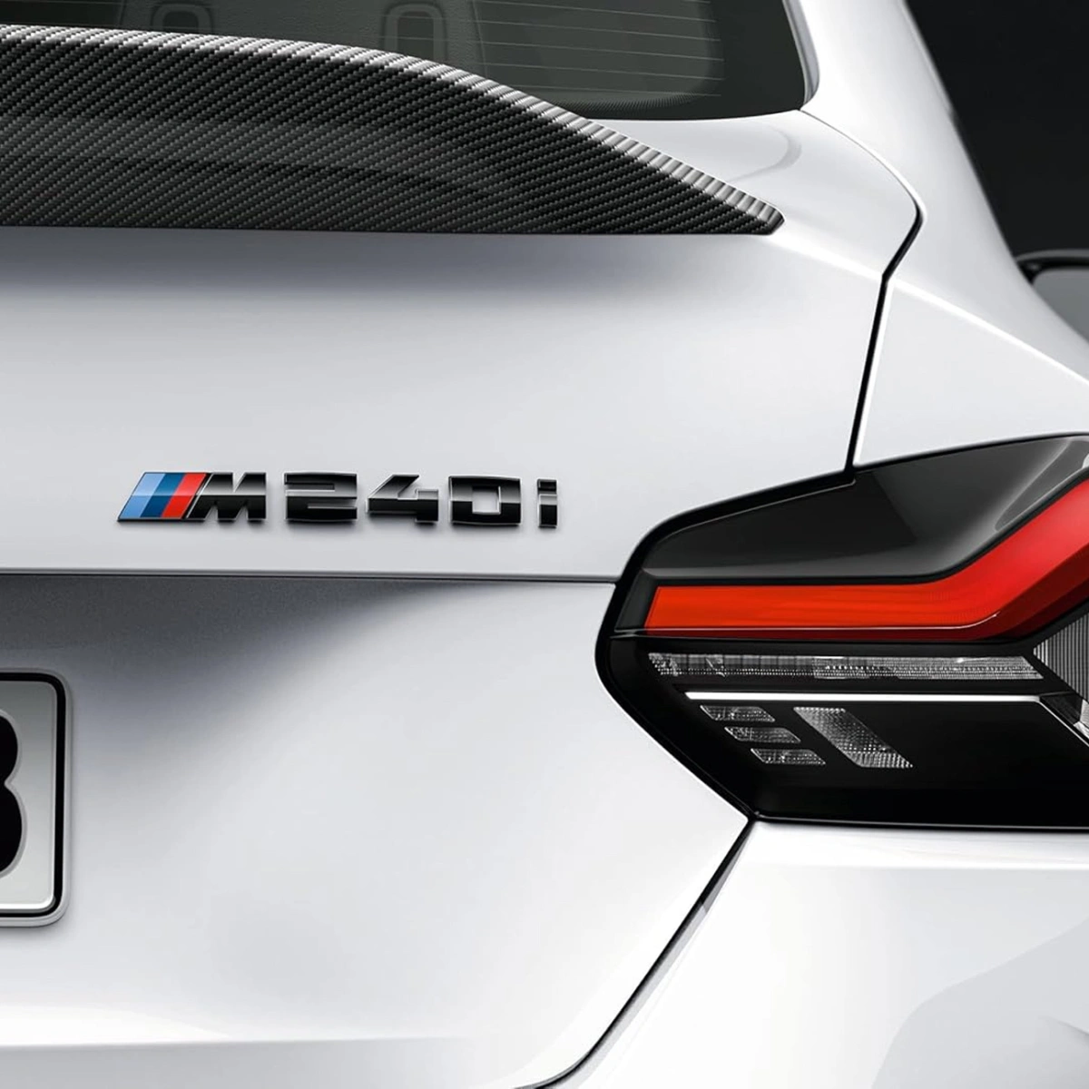 Bmw M240i Parlak Siyah Bagaj Amblemi