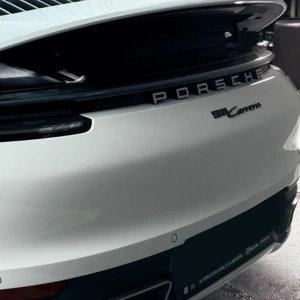 Porsche Design Cayenne Bagaj Yazısı Parlak Siyah - 9Y0853670041