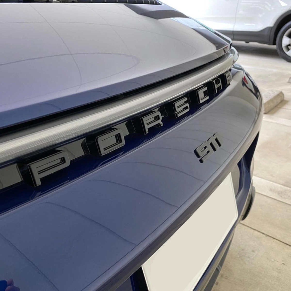Porsche Design PORSCHE Bagaj Yazısı Parlak Siyah - 971853687A