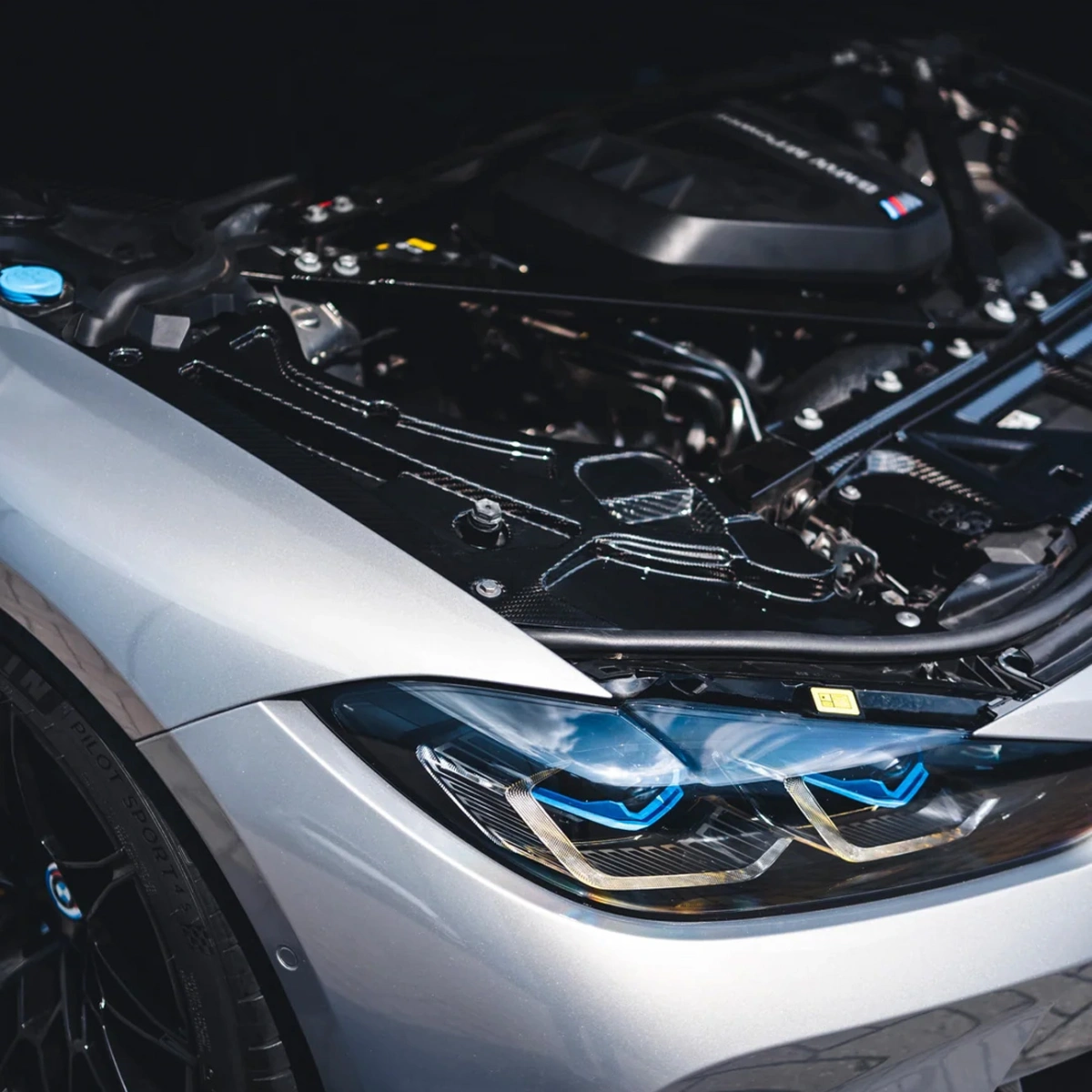 Drifton - BMW M3-M4 G80-G82-G83 Dry Karbon Ön Kaput İç Panel Kapağı 2 Parça Set 2021+