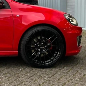 Motec MCR3-Hyper Mesh Gloss Black 8.5x19 5x112 ET45 Ø66.5 Takım Jant