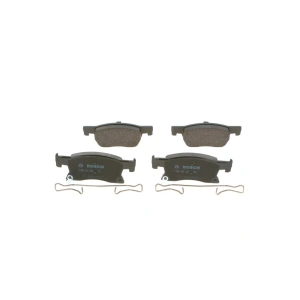 Bosch 0986424332 Ön Fren Balatası - Opel Astra (2015-2022, 1.0-1.6L)