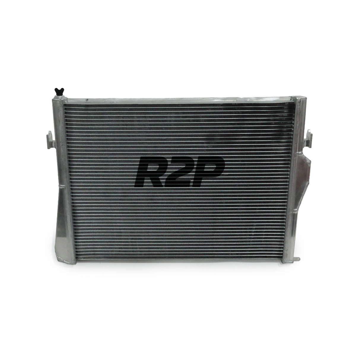 R2P Bmw E92 M3 Performans Radyatör