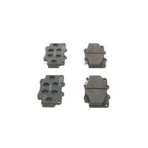 Bosch 0986494497 Ön Fren Balatası - Toyota Hilux/Fortuner (2004-2016, 2.5-4.0L)