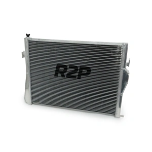 R2P Bmw E92 M3 Performans Radyatör