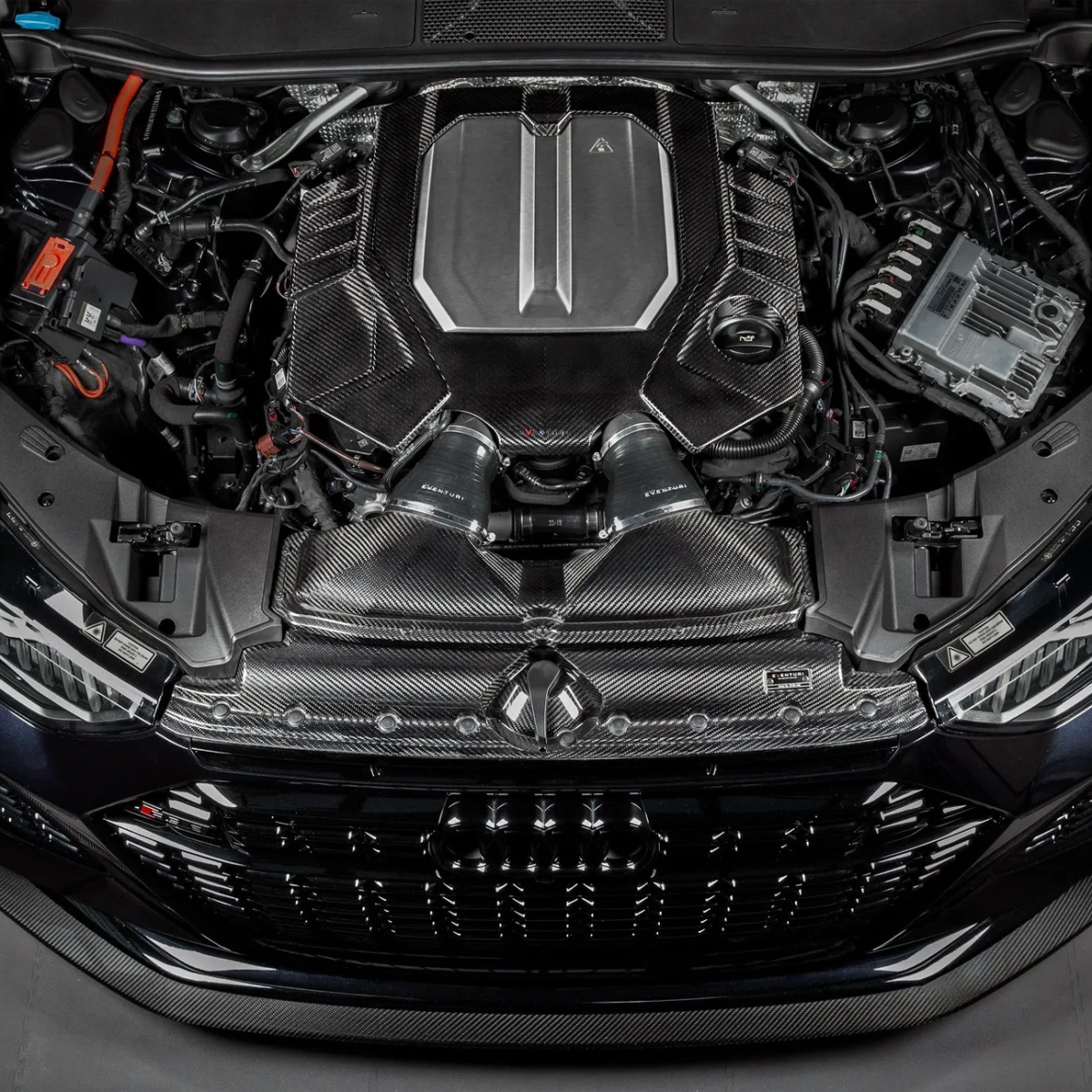 Eventuri EVE-C8RS6-CF-ENG Audi C8 RS6 RS7 Karbon Fiber Hava Emiş Sistemi - Gloss