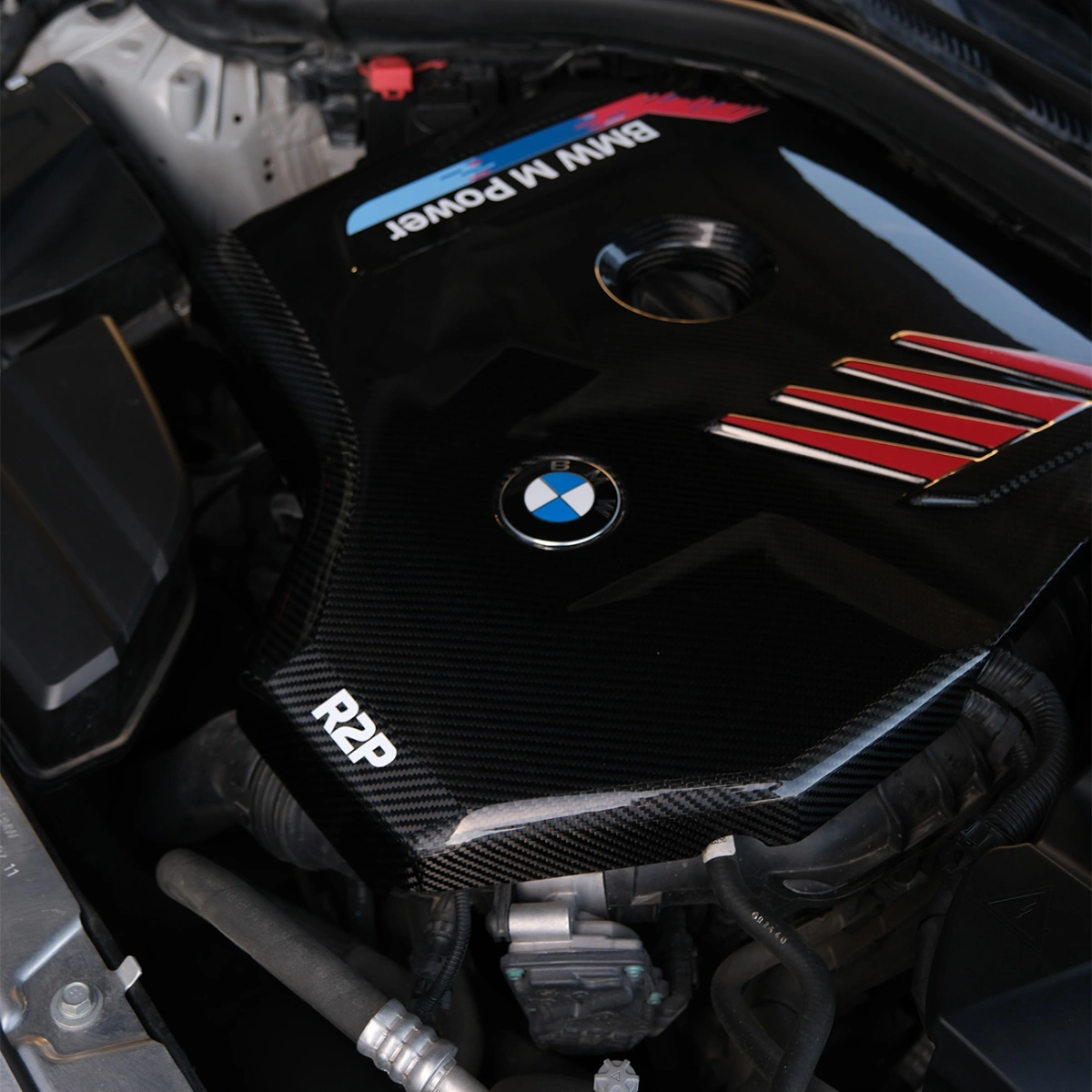 R2P Karbon Fiber Motor Kapağı - BMW B48 - M Power - 1 Adet