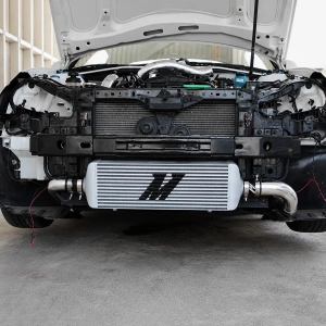 Mishimoto MMINT-UJ J-Line Universal Intercooler 9.7 Litre - Gümüş
