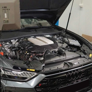 Drifton AUDI RS6 C8 Karbon Motor Kapağı - 2019-2024