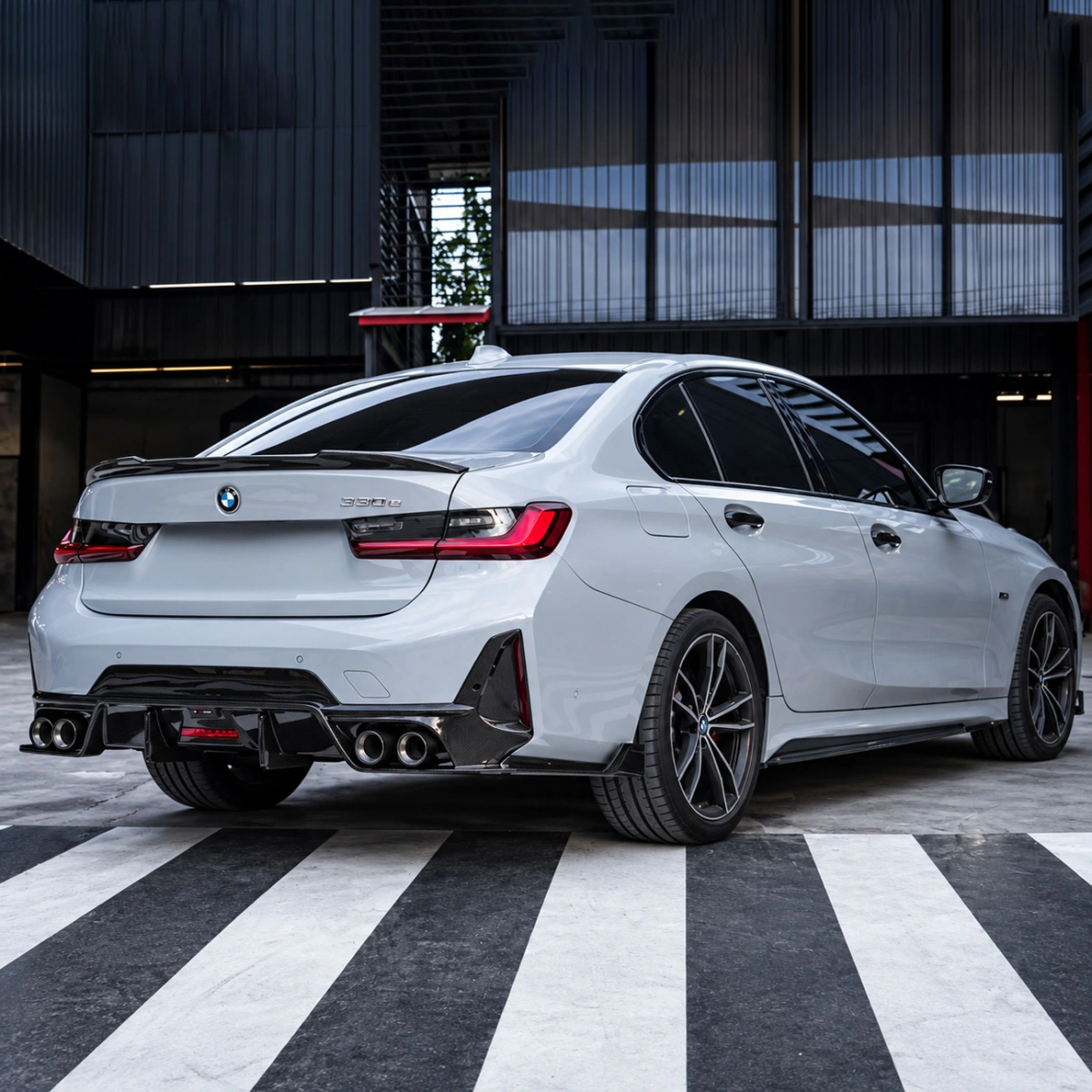 Drifton BMW G20 3 Serisi Karbon Arka Difüzör 3 Parça - 2019+