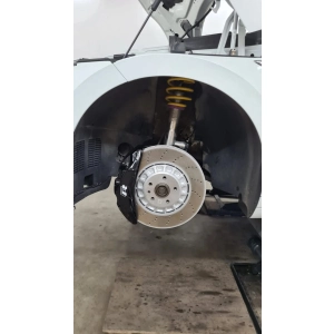 CUPRA Formentor VZ5 / Volkswagen Golf R / Audi RSQ3 F3 Akebono 6 Pot Fren Takımı – 374x36mm