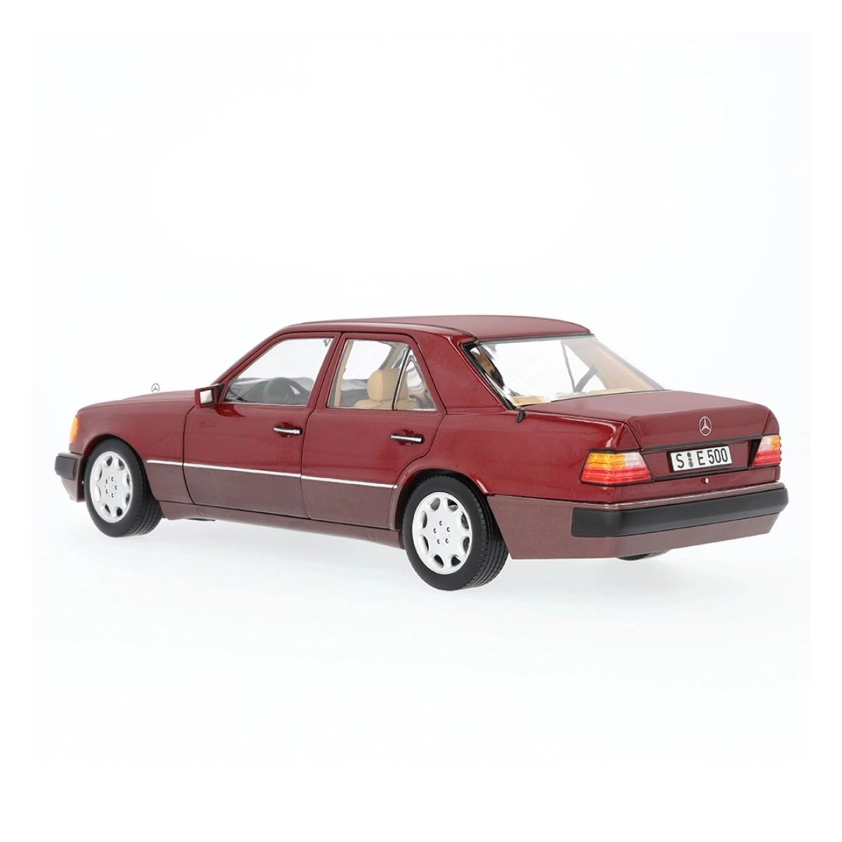 Mercedes-Benz W124 500E 5.0 V8 1:18 Diecast Model Araç - 1992 Norev