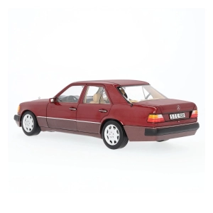 Mercedes-Benz W124 500E 5.0 V8 1:18 Diecast Model Araç - 1992 Norev