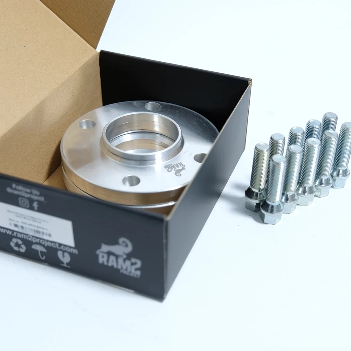 Ram2 Spacer 4x108 65,1 15mm Silver