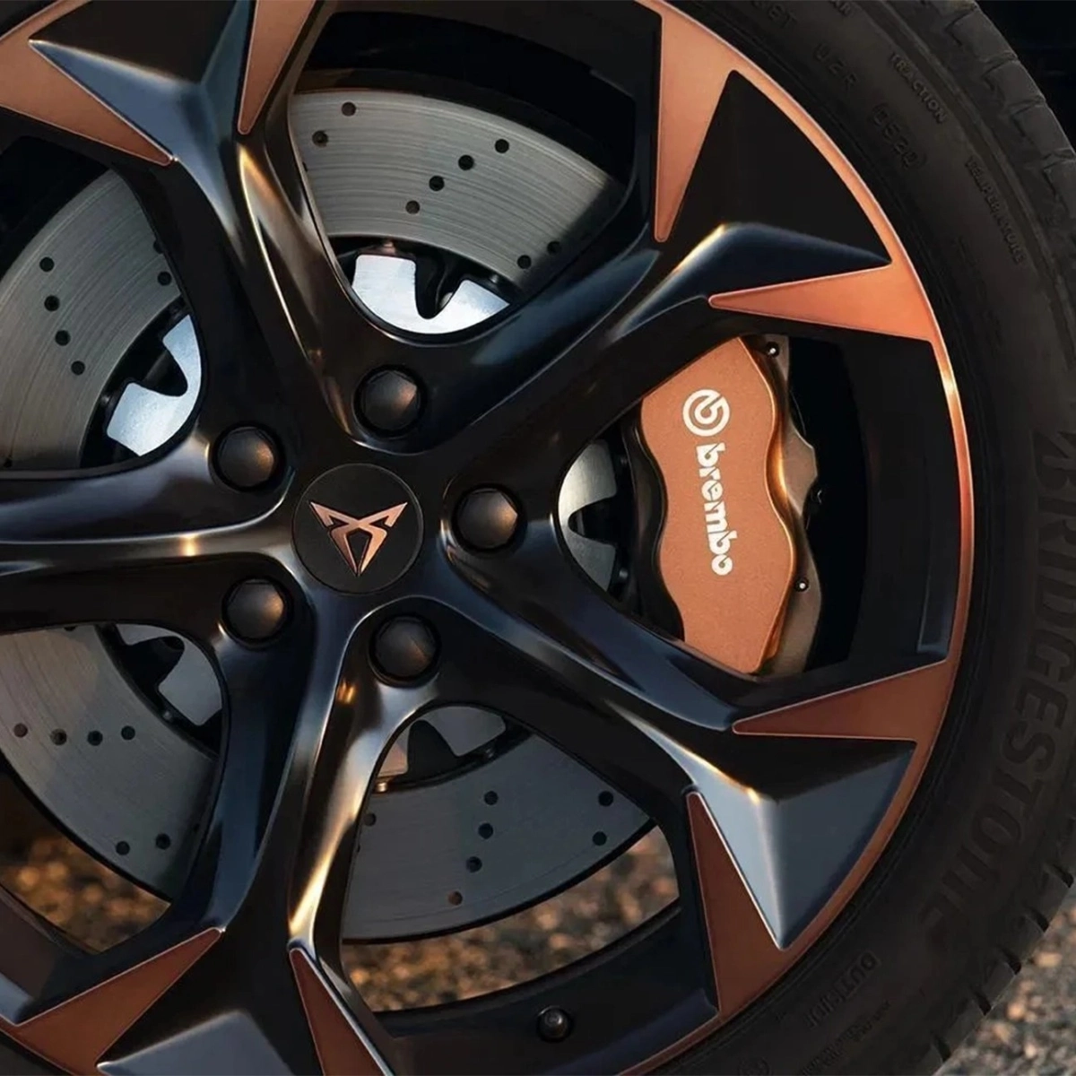 Cupra Formentor / Audi A3-S3-Q3-RSQ3 / Volkswagen / Seat Leon / Skoda SuperB Brembo 4 Pot Fren Kiti - 370x32mm