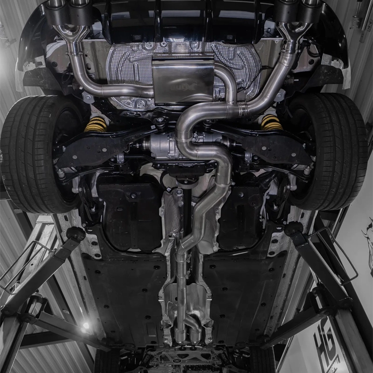 HG-Motorsport Bull-X VW Golf 8R Catback Egzoz Sistemi