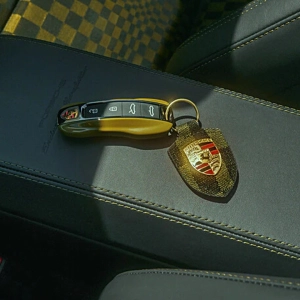 Porsche Design Crest Anahtarlık 911 Spirit 70